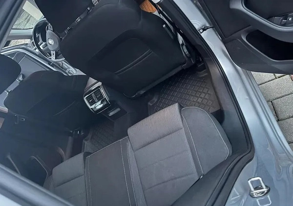Skoda Superb cena 59000 przebieg: 236000, rok produkcji 2017 z Łęczna małe 121